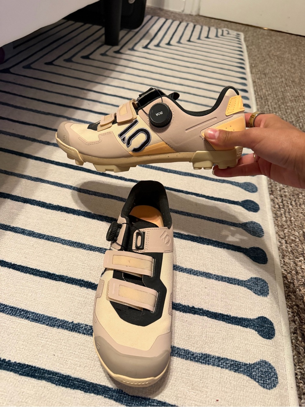 Adidas Five Ten Mountain Bike Shoes in Beige and Black- women’s 8.5- NEVER WORN